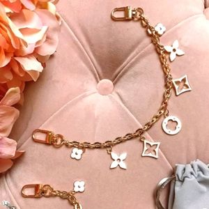 Blanc Fleur Handbag Charm